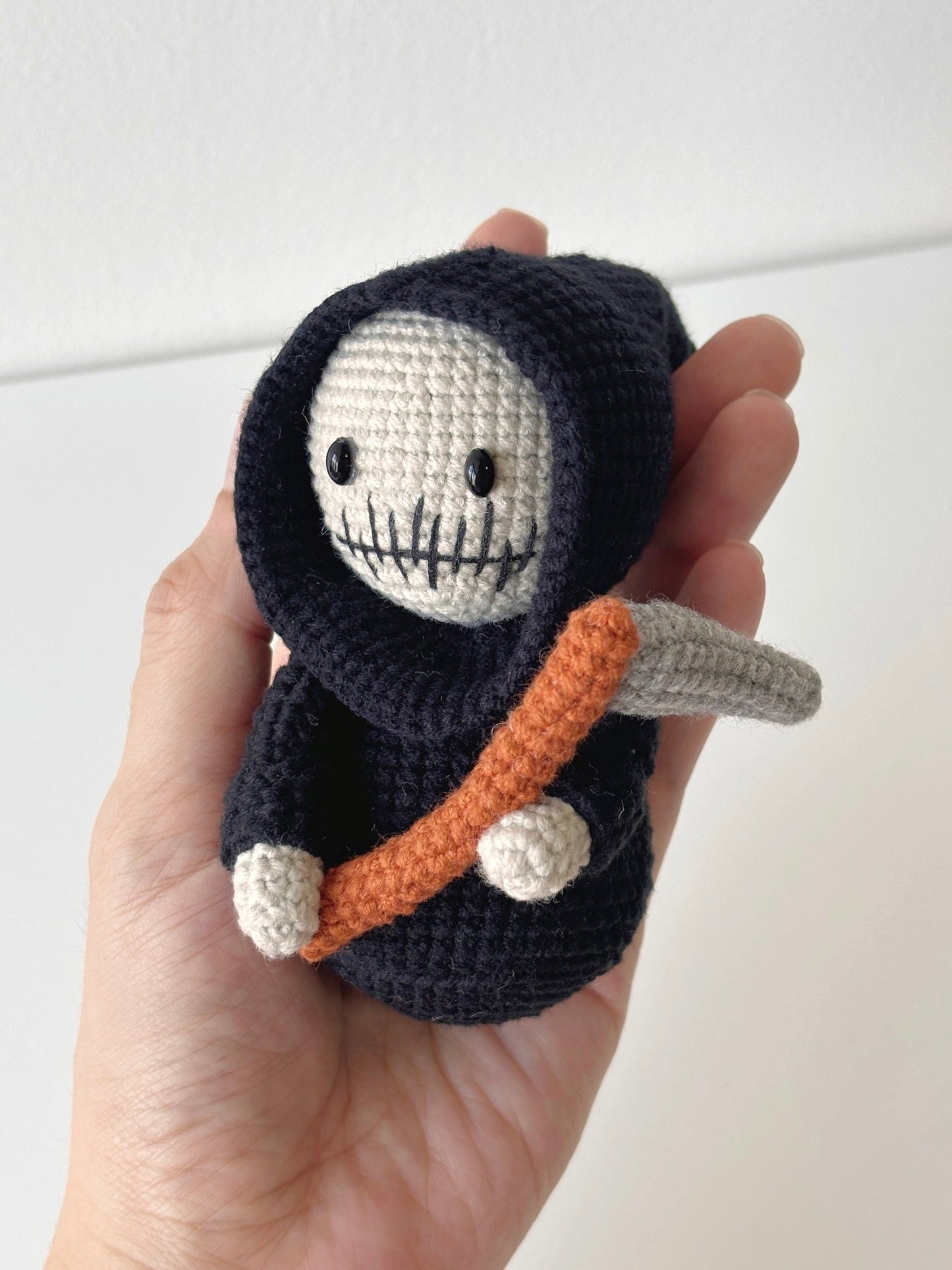 Crochet Grim Reaper Charm / Ornament - Crochera