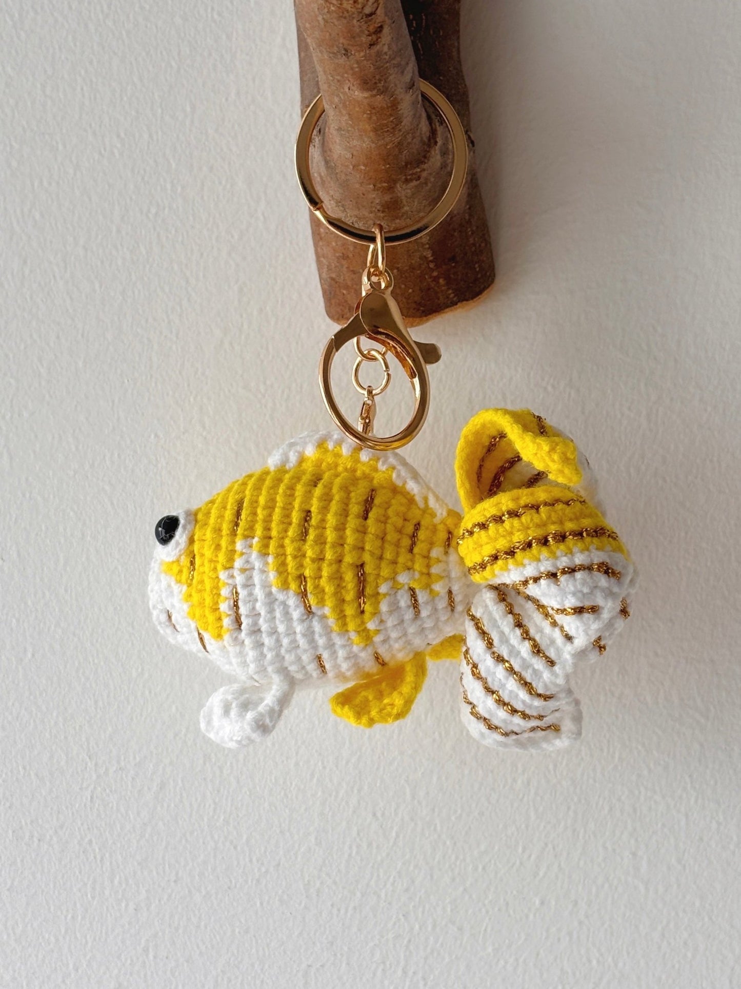 Crochet Koi Fish Keychain - Crochera