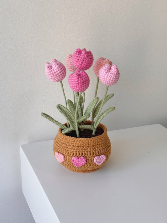 Crochet Six - Bloom Tulip Potted Plant - Crochera