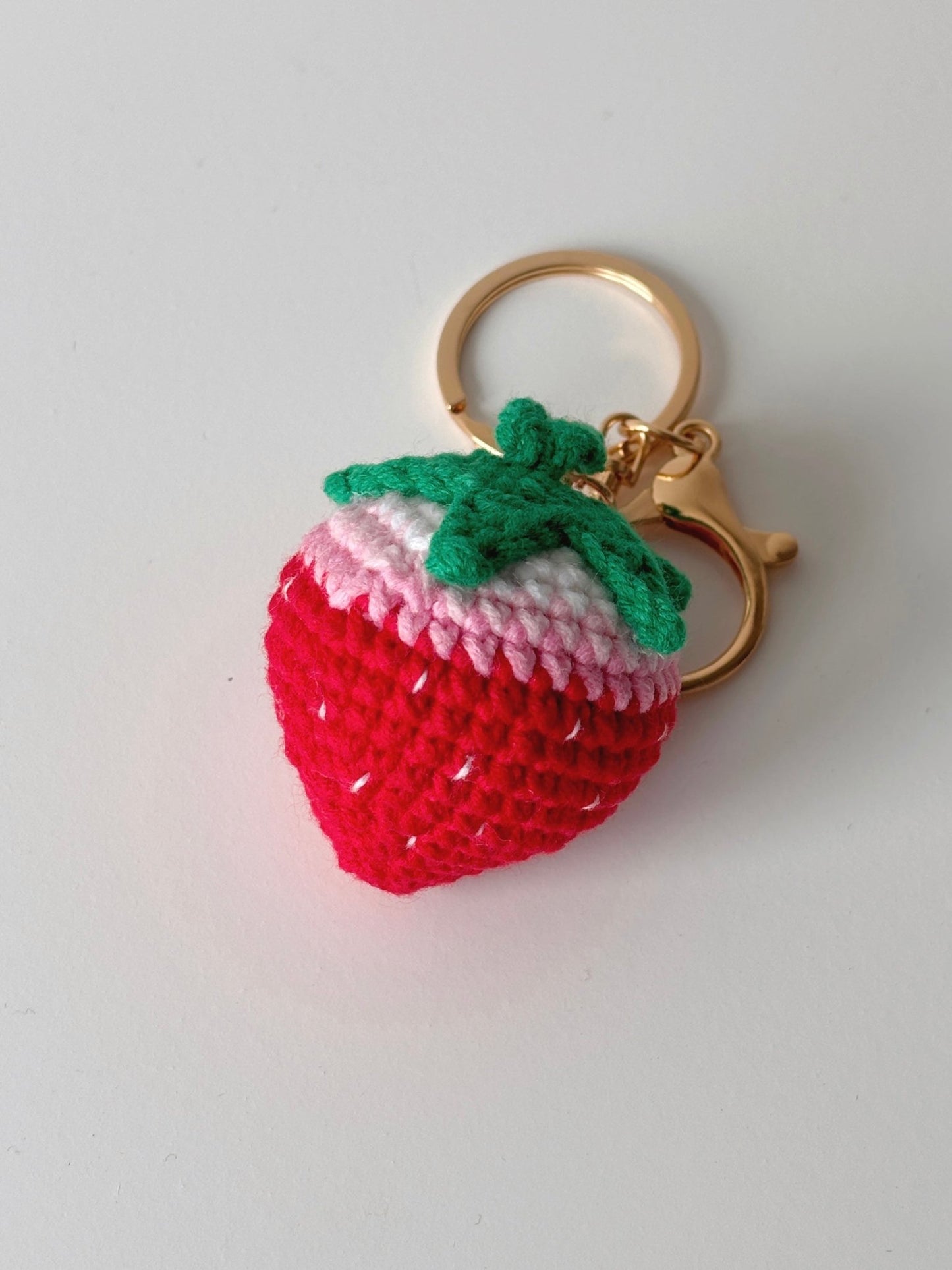 Crochet Strawberry Keychain - Crochera
