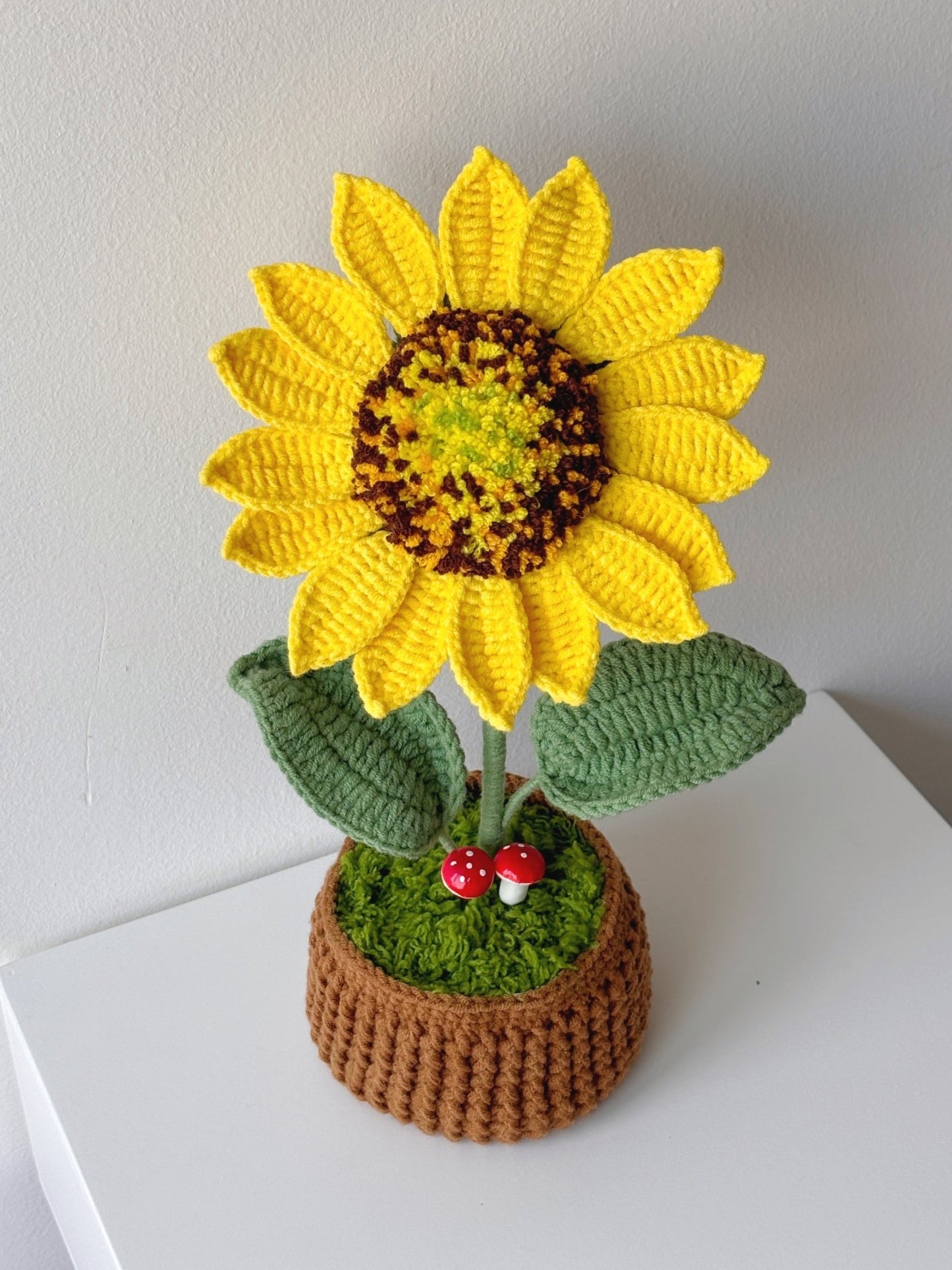 Crochet Sunflower Pot - Crochera