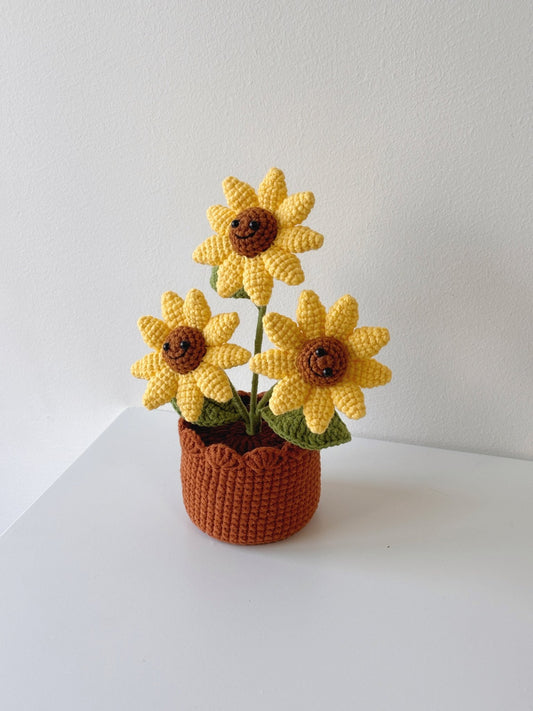 Crochet Triple Sunflower Potted Plant - Crochera