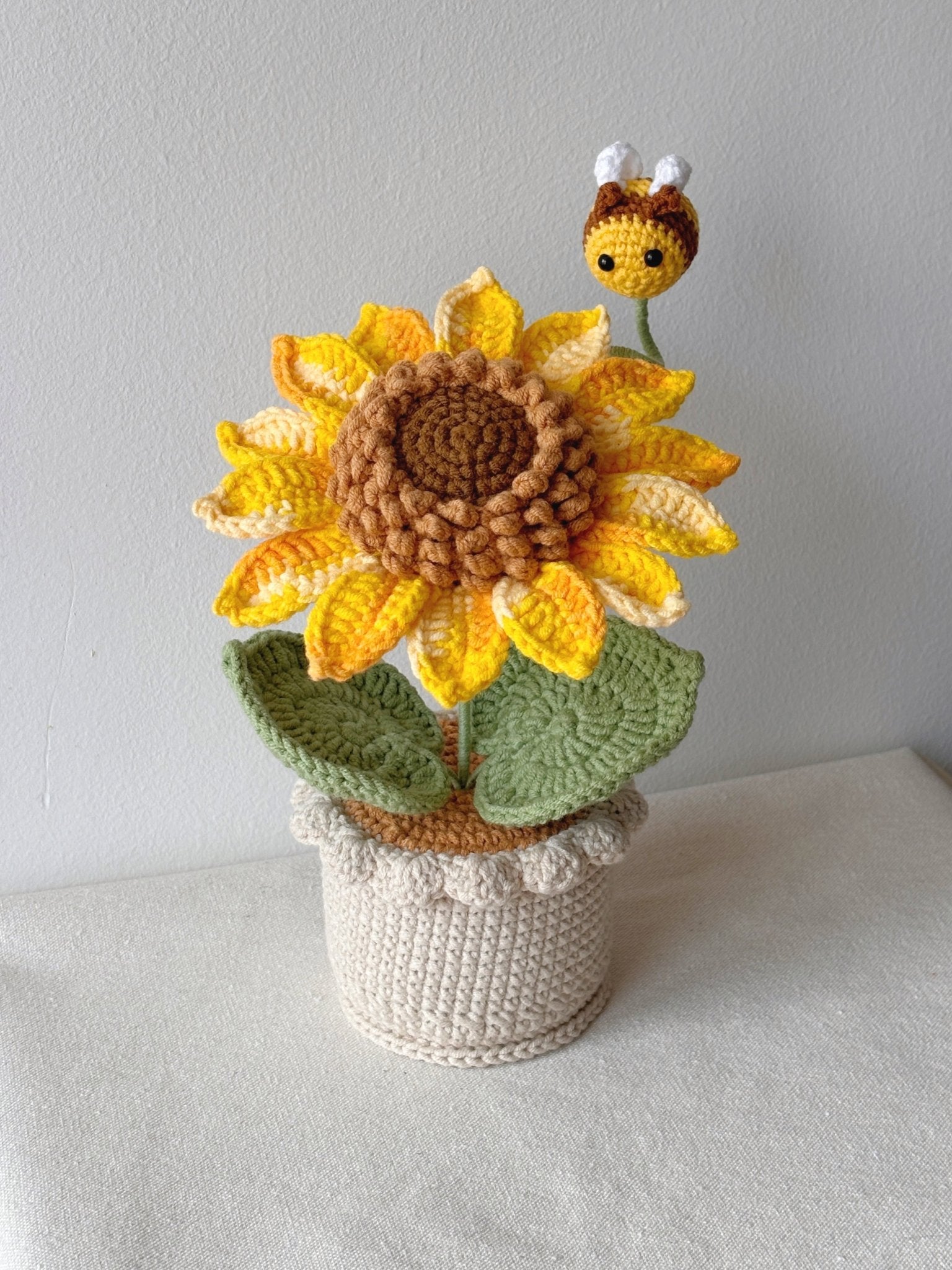 Custom Crocheted Sunflower in Pot with Bee - Crochera