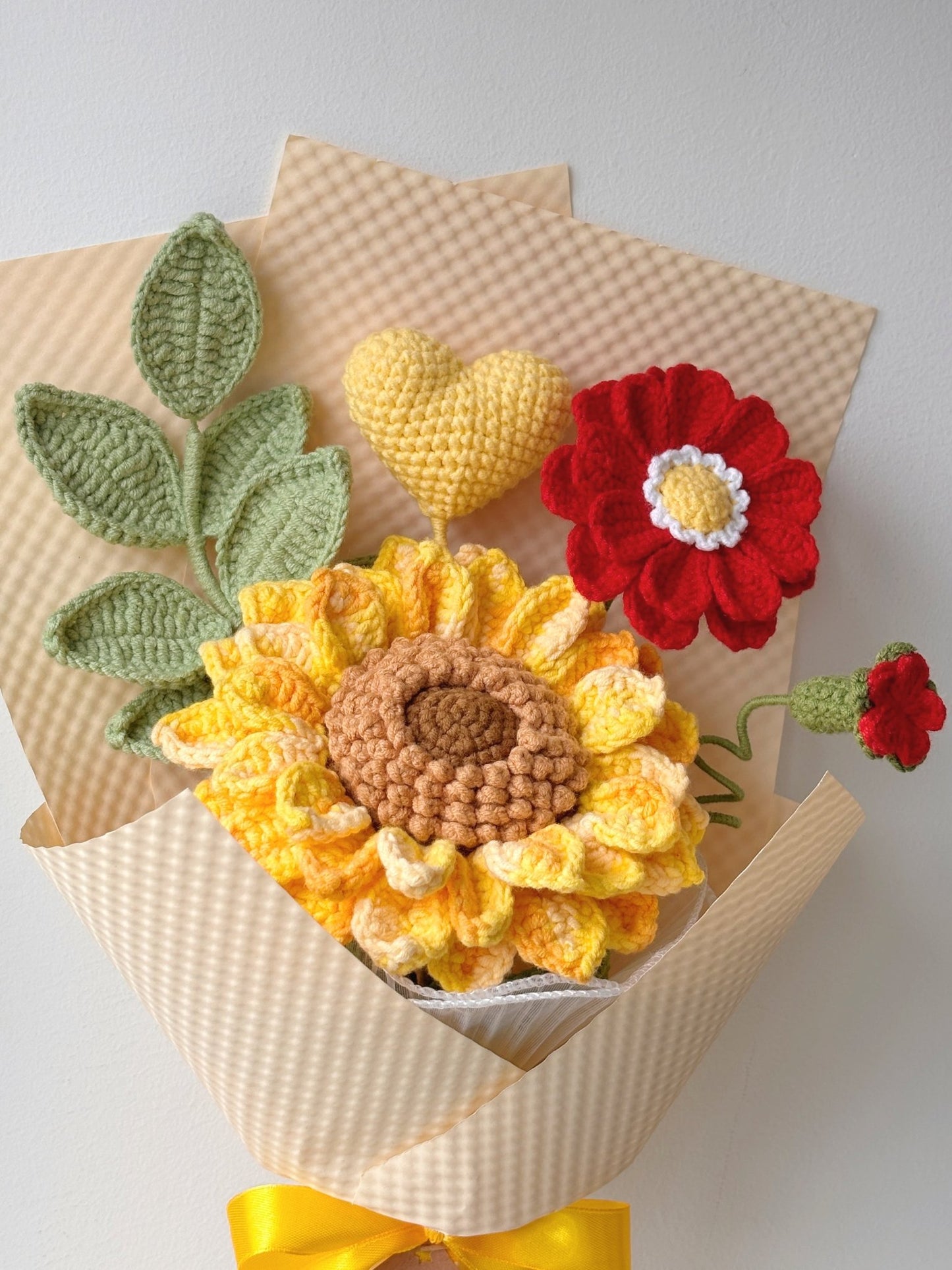 Sunlit Devotion - Crochera