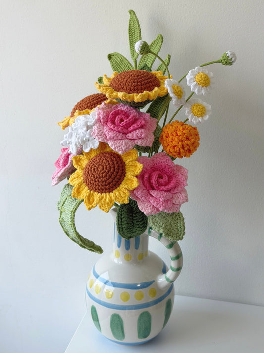 Sunlit Harmony - Crochet Vase Bouquet - Crochera