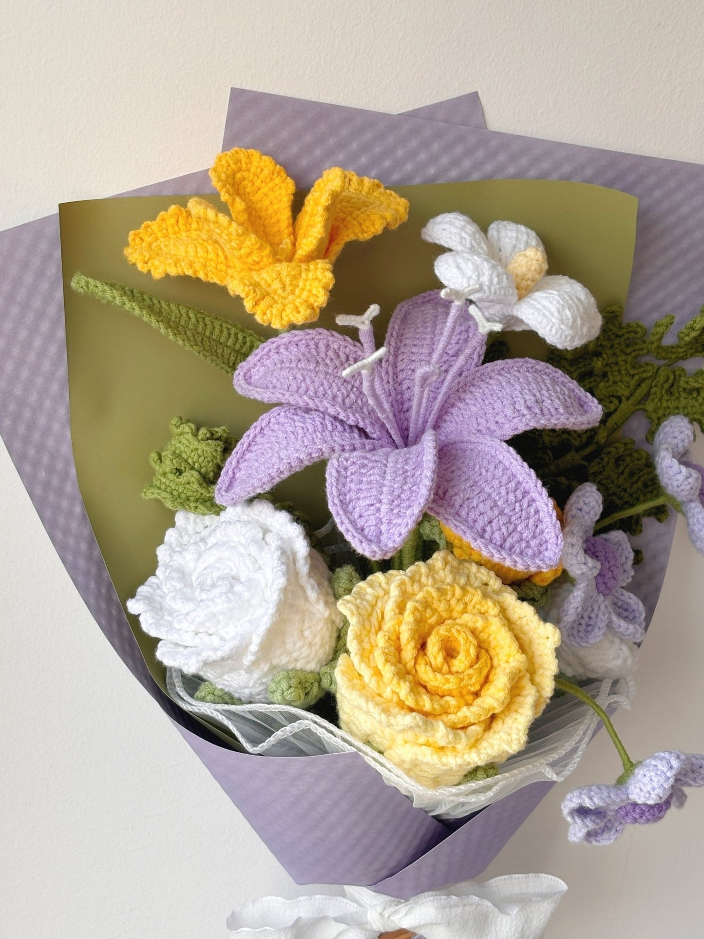 Blissful Petals - Crochera