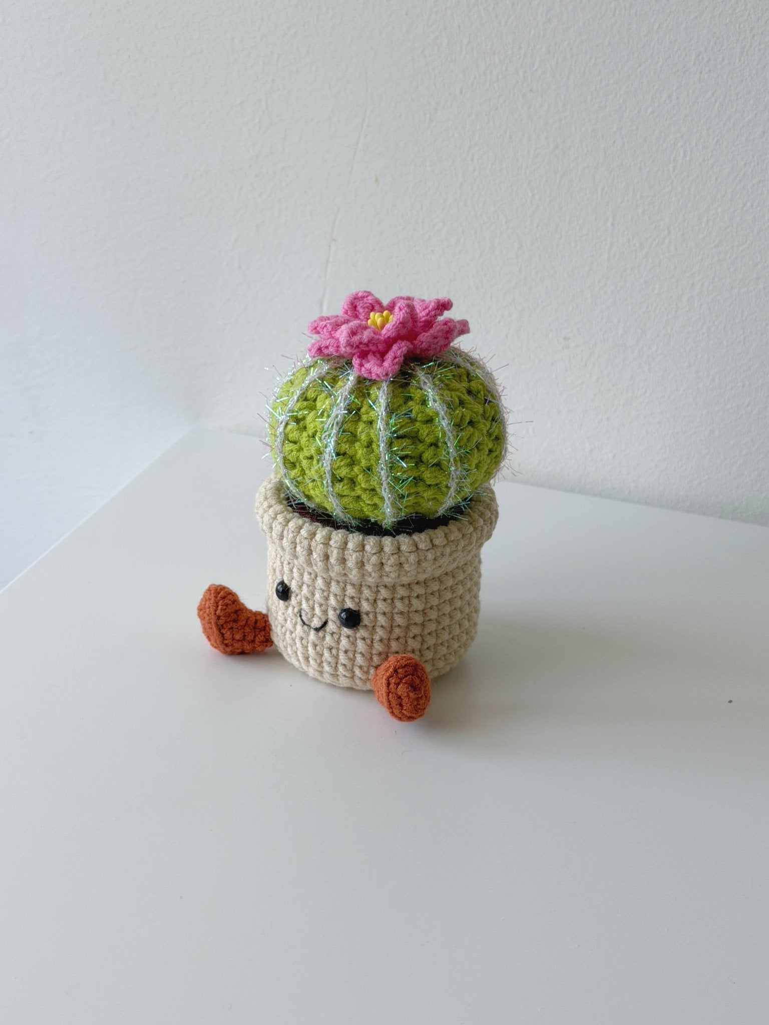 Crochet Blooming Cactus Pot – Smiling Desk Decor - Crochera