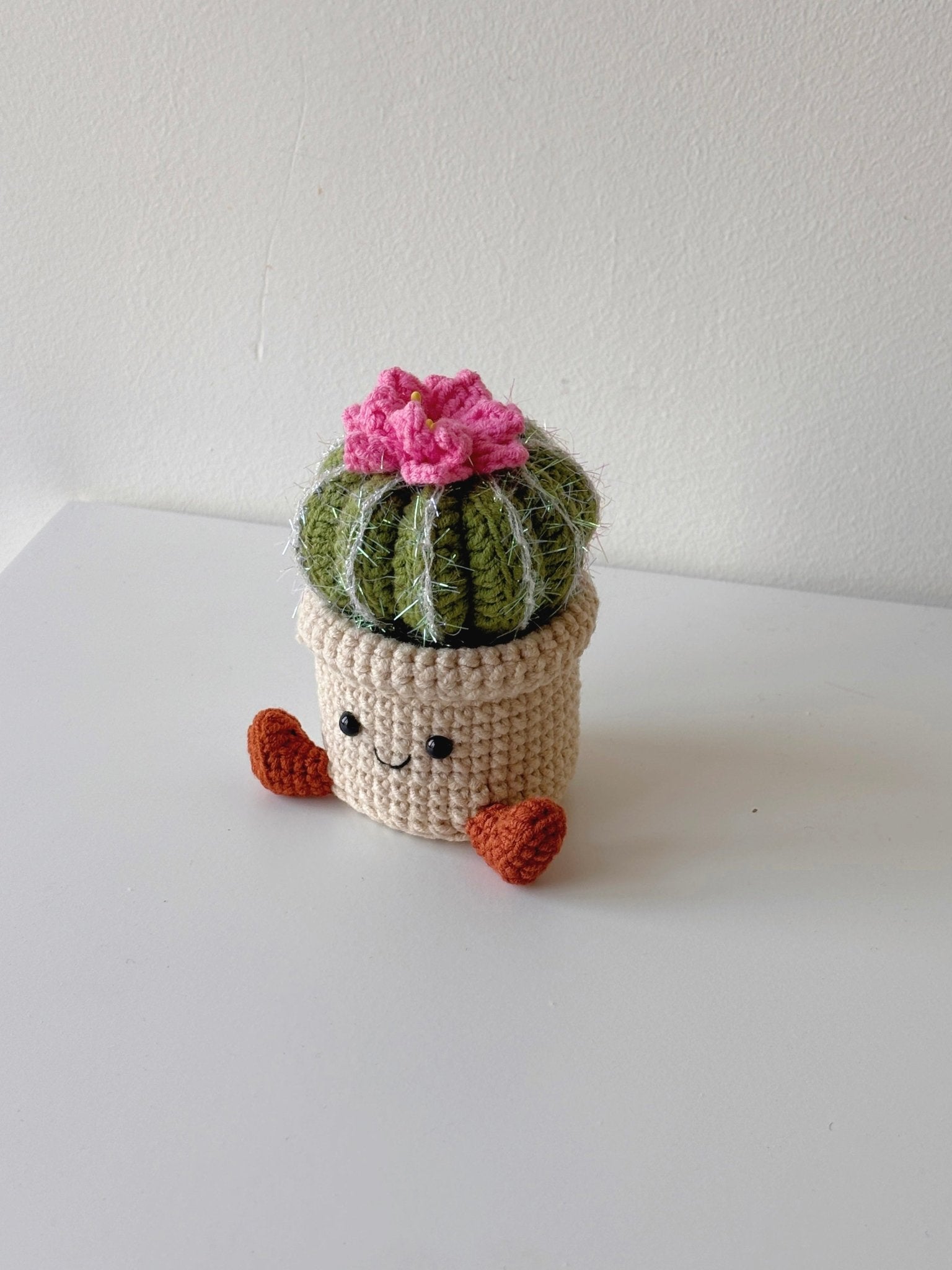 Crochet Blooming Cactus Pot – Smiling Desk Decor - Crochera
