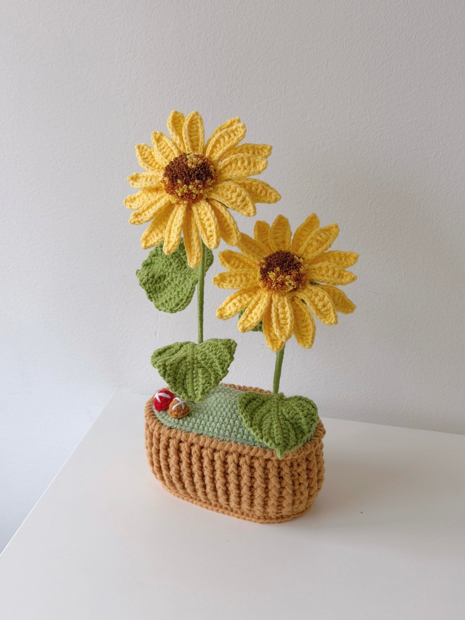 Crochet Double Sunflower Potted Plant with Mushrooms - Crochera