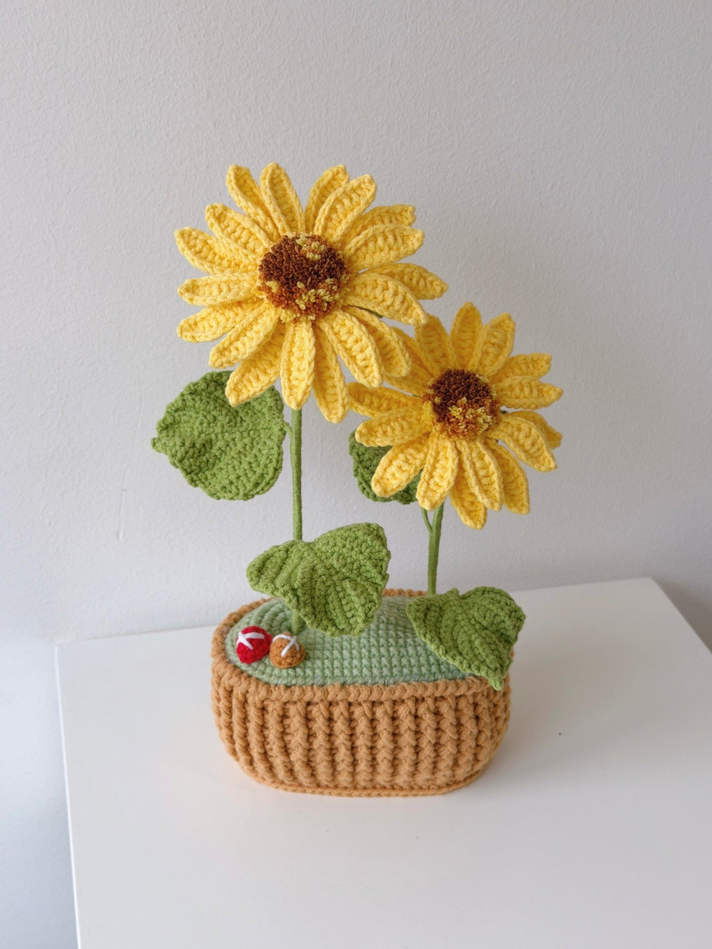 Crochet Double Sunflower Potted Plant with Mushrooms - Crochera