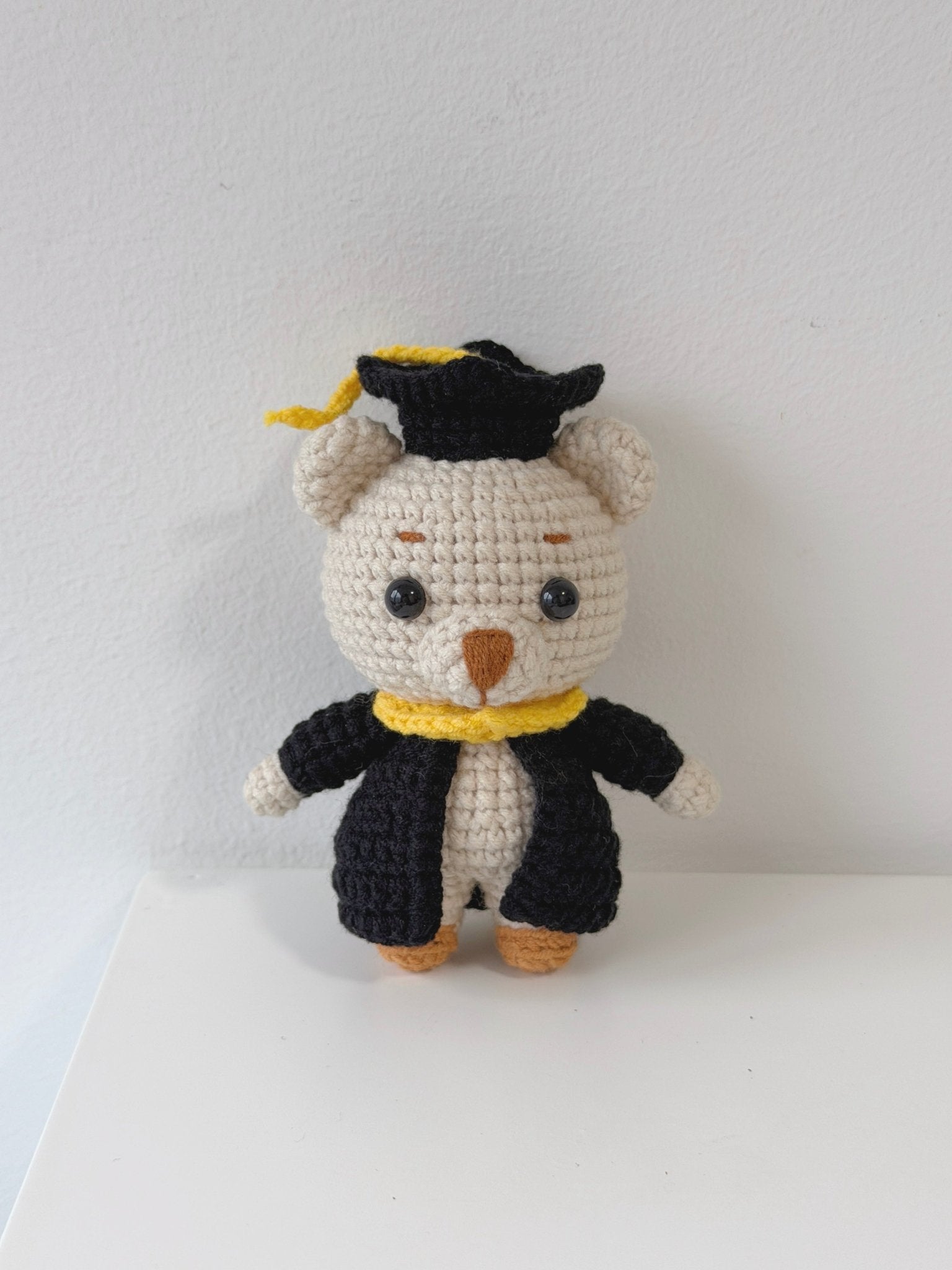 Crochet Graduation Bear - Crochera