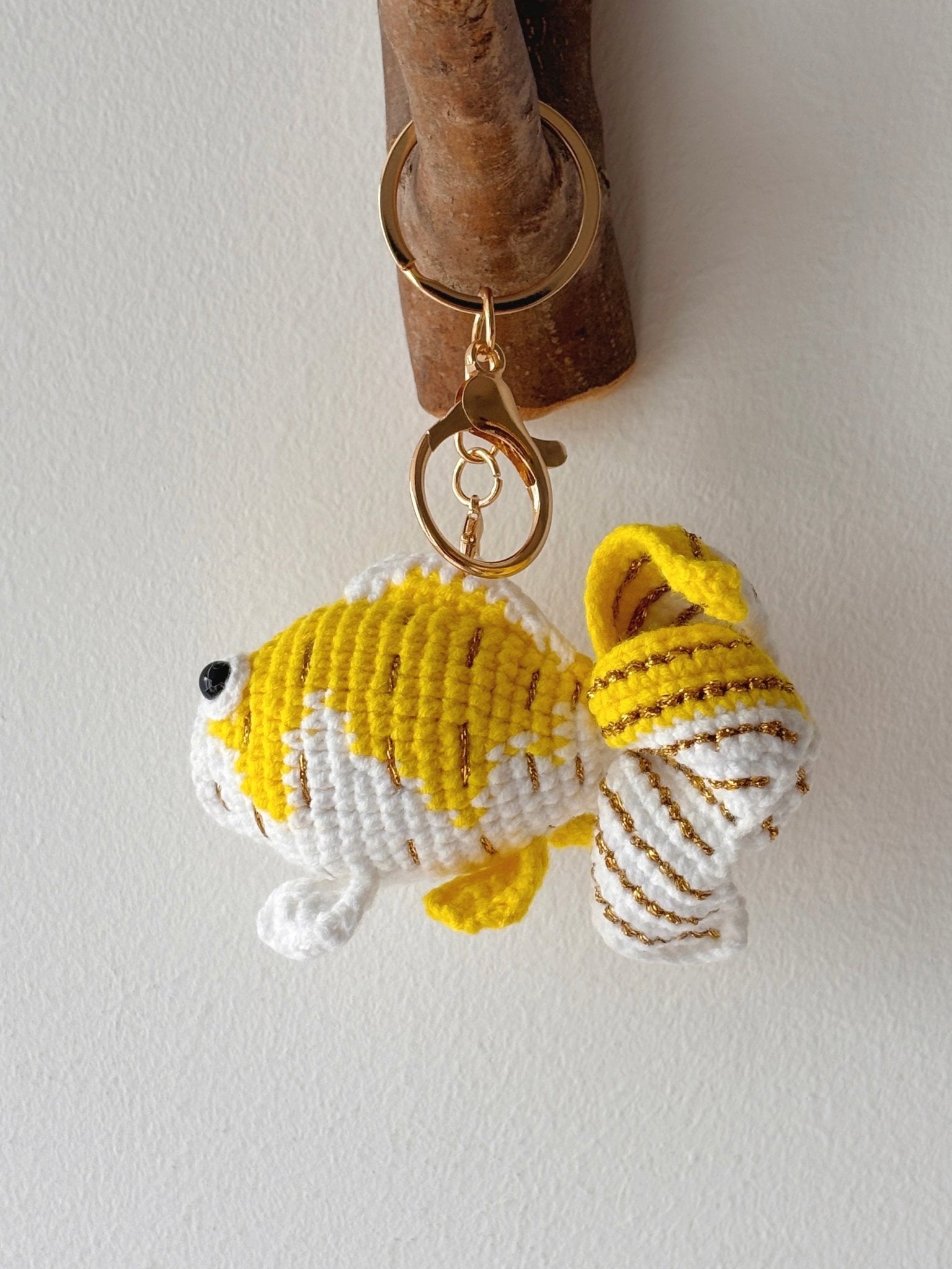 Crochet Koi Fish Keychain - Crochera