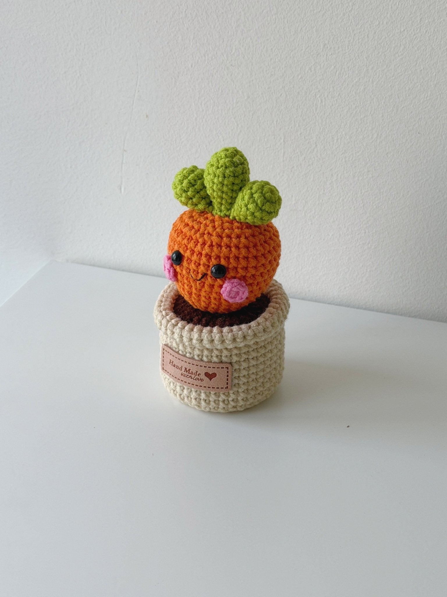 Crochet Mini Carrot Potted Plant - Crochera