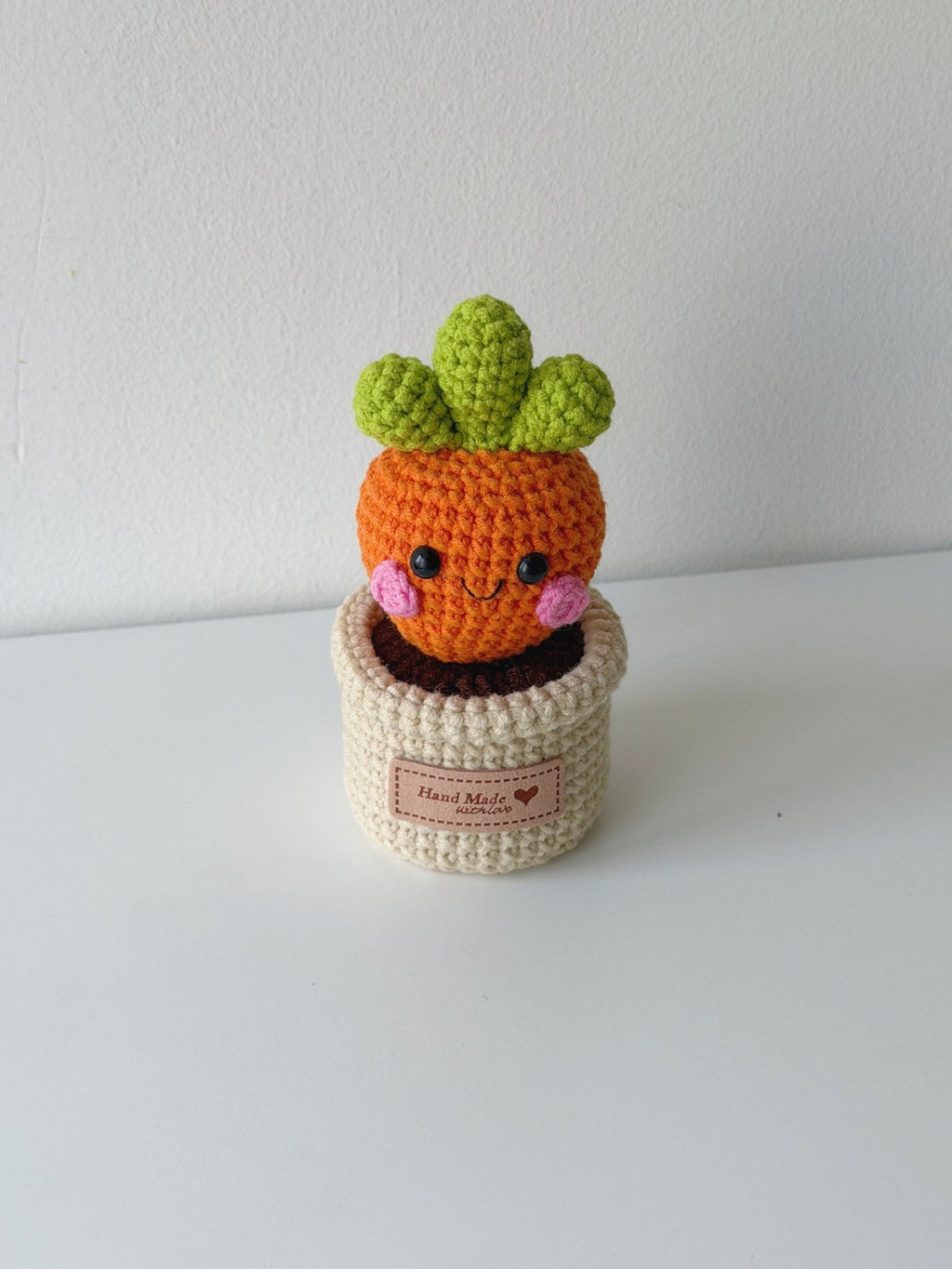 Crochet Mini Carrot Potted Plant - Crochera