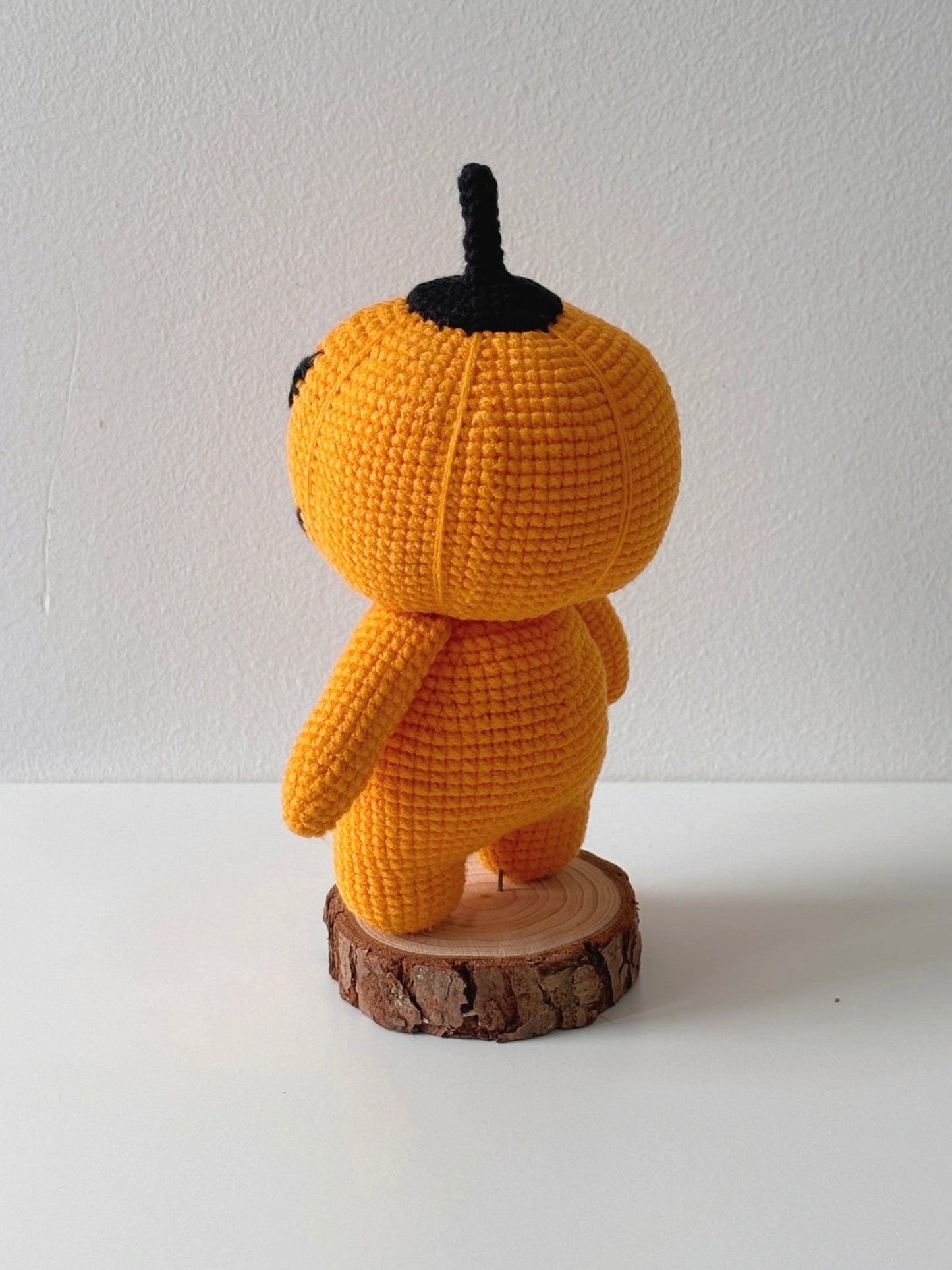 Crochet Pumpkin Jack - o’ - Lantern Doll - Crochera