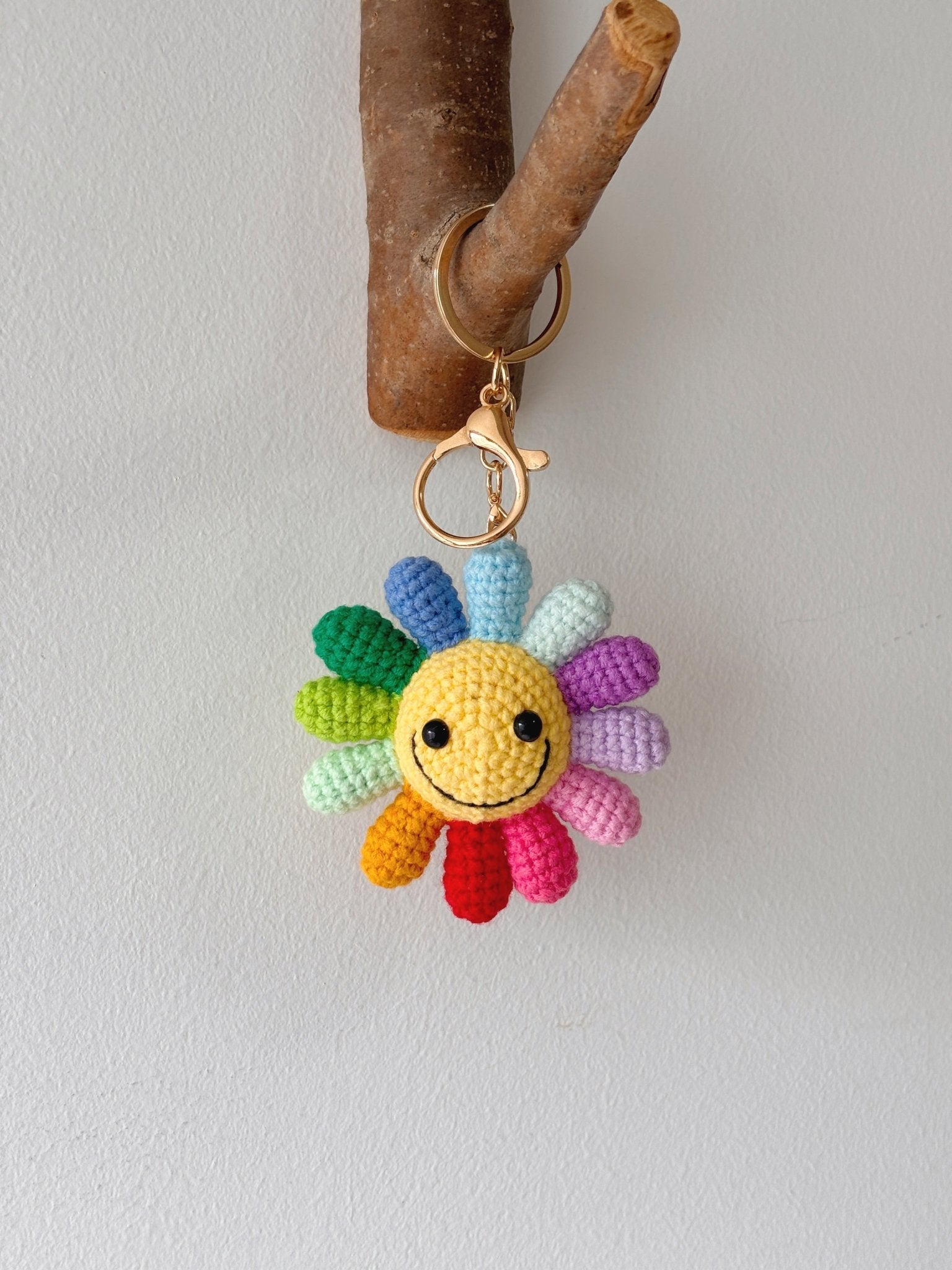 Crochet Rainbow Smiley Sunflower Keychain - Crochera
