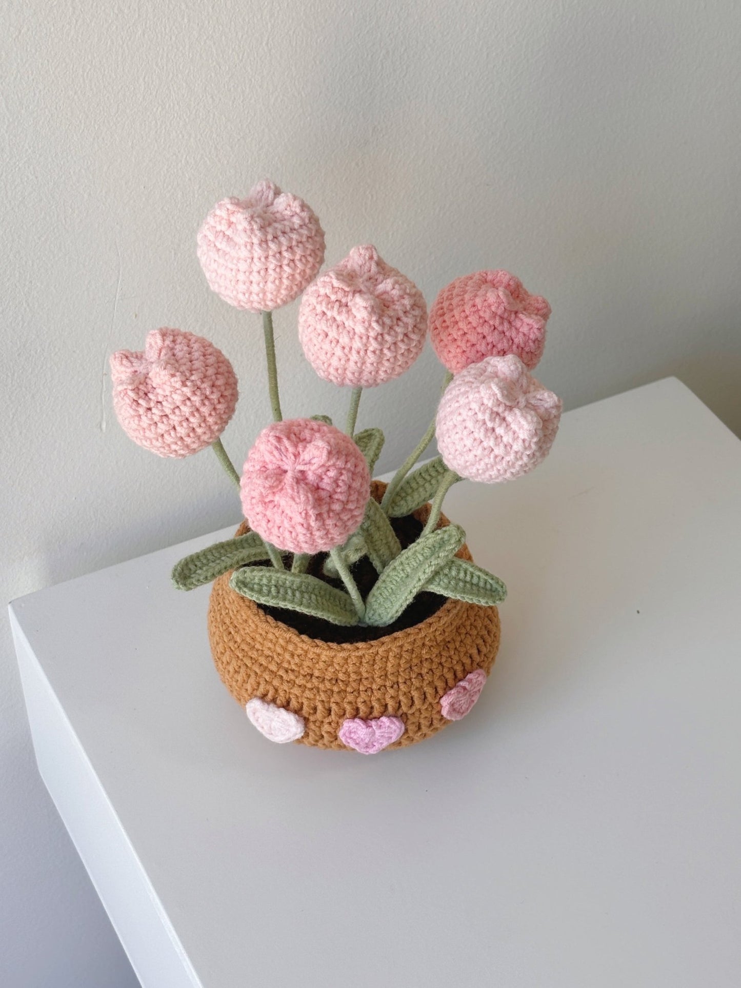 Crochet Six - Bloom Tulip Potted Plant - Crochera