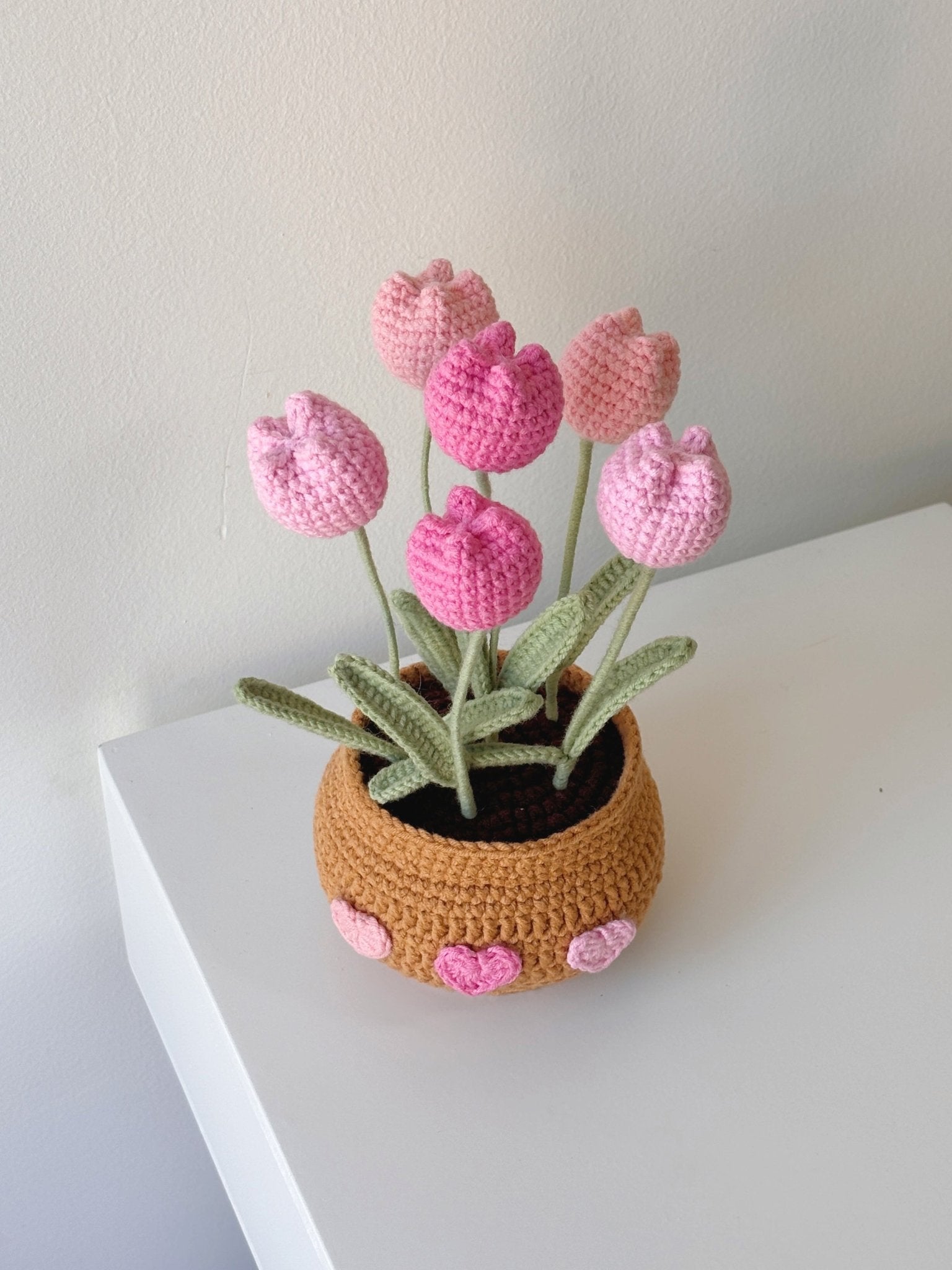 Crochet Six - Bloom Tulip Potted Plant - Crochera