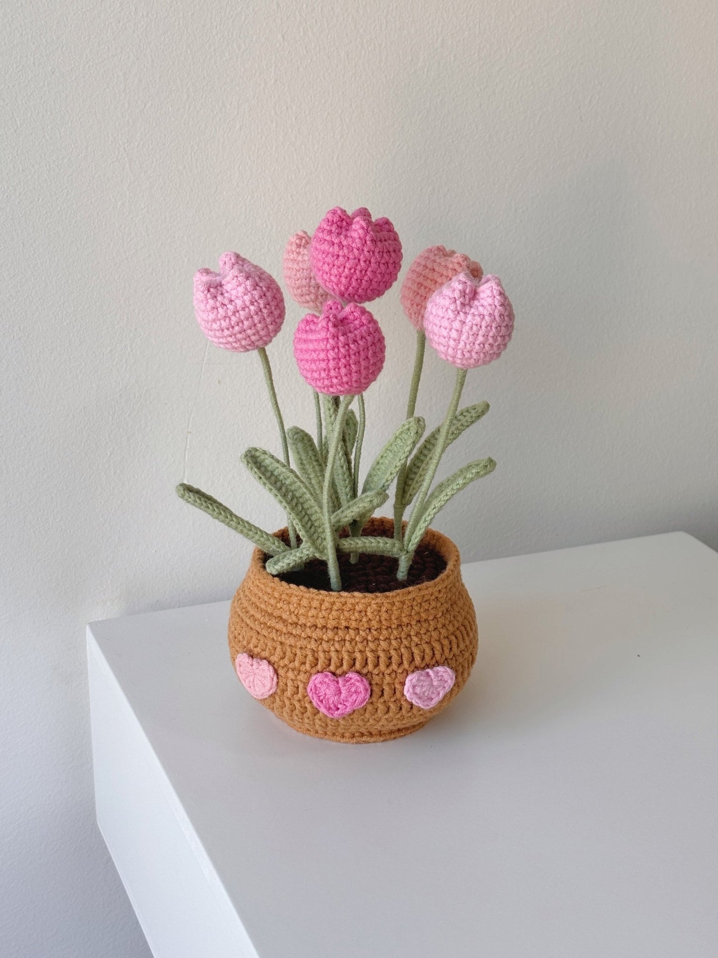 Crochet Six - Bloom Tulip Potted Plant - Crochera