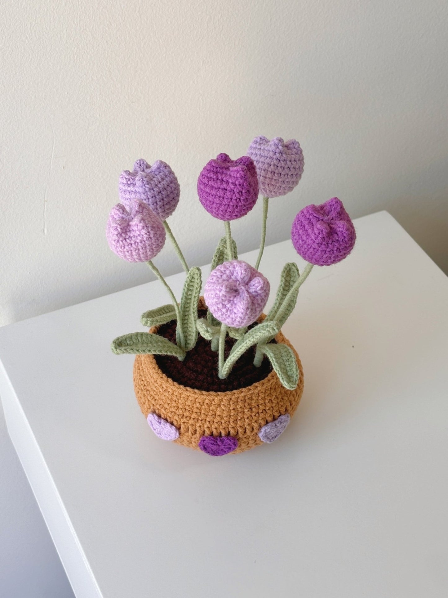 Crochet Six - Bloom Tulip Potted Plant - Crochera