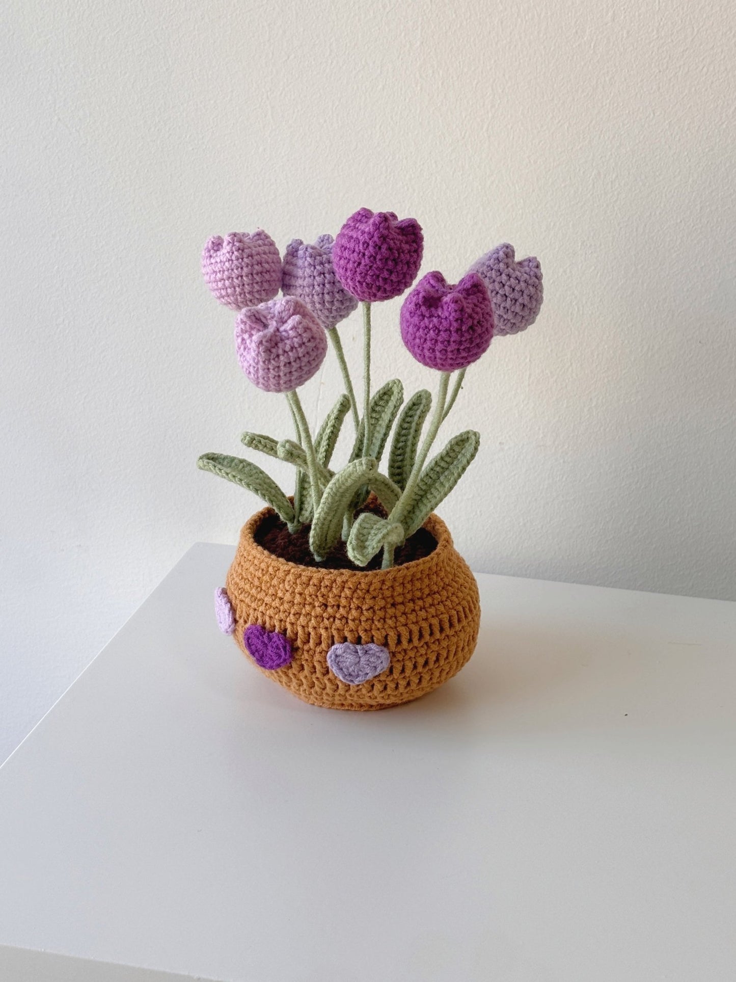 Crochet Six - Bloom Tulip Potted Plant - Crochera