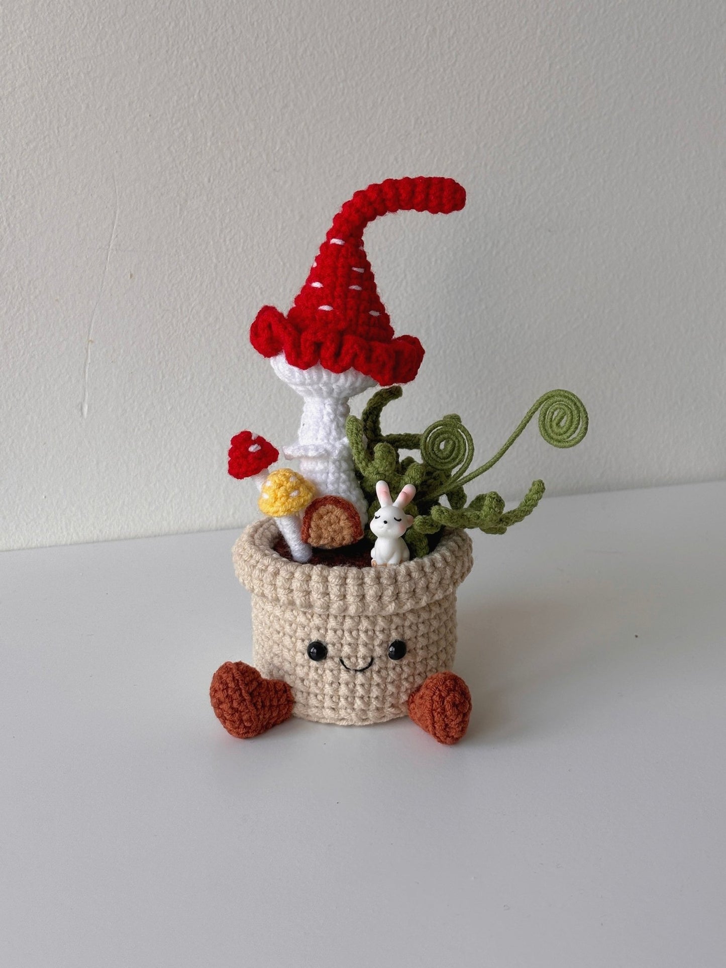 Crochet Smiling Mushroom Garden Potted Plant - Crochera