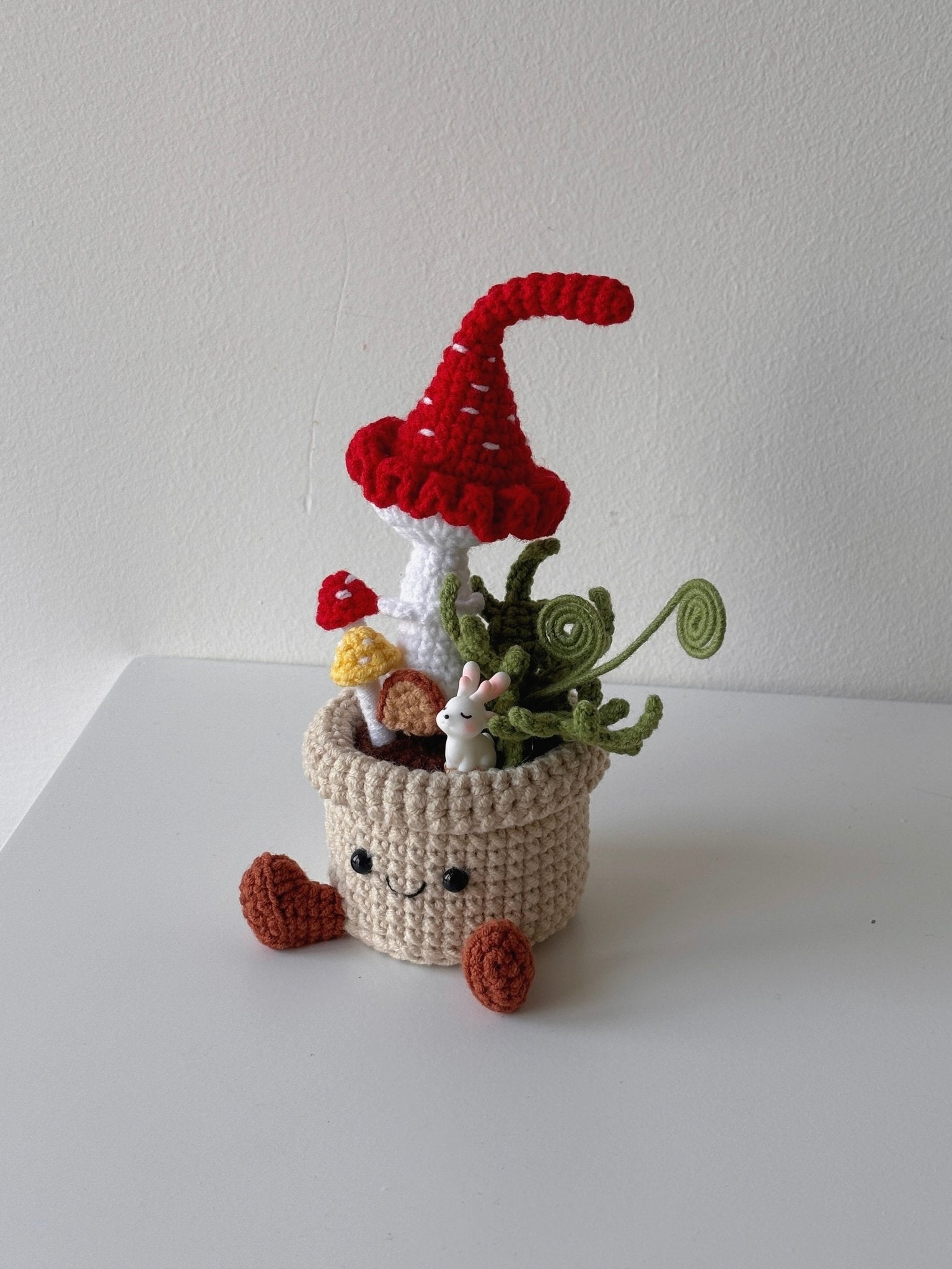 Crochet Smiling Mushroom Garden Potted Plant - Crochera