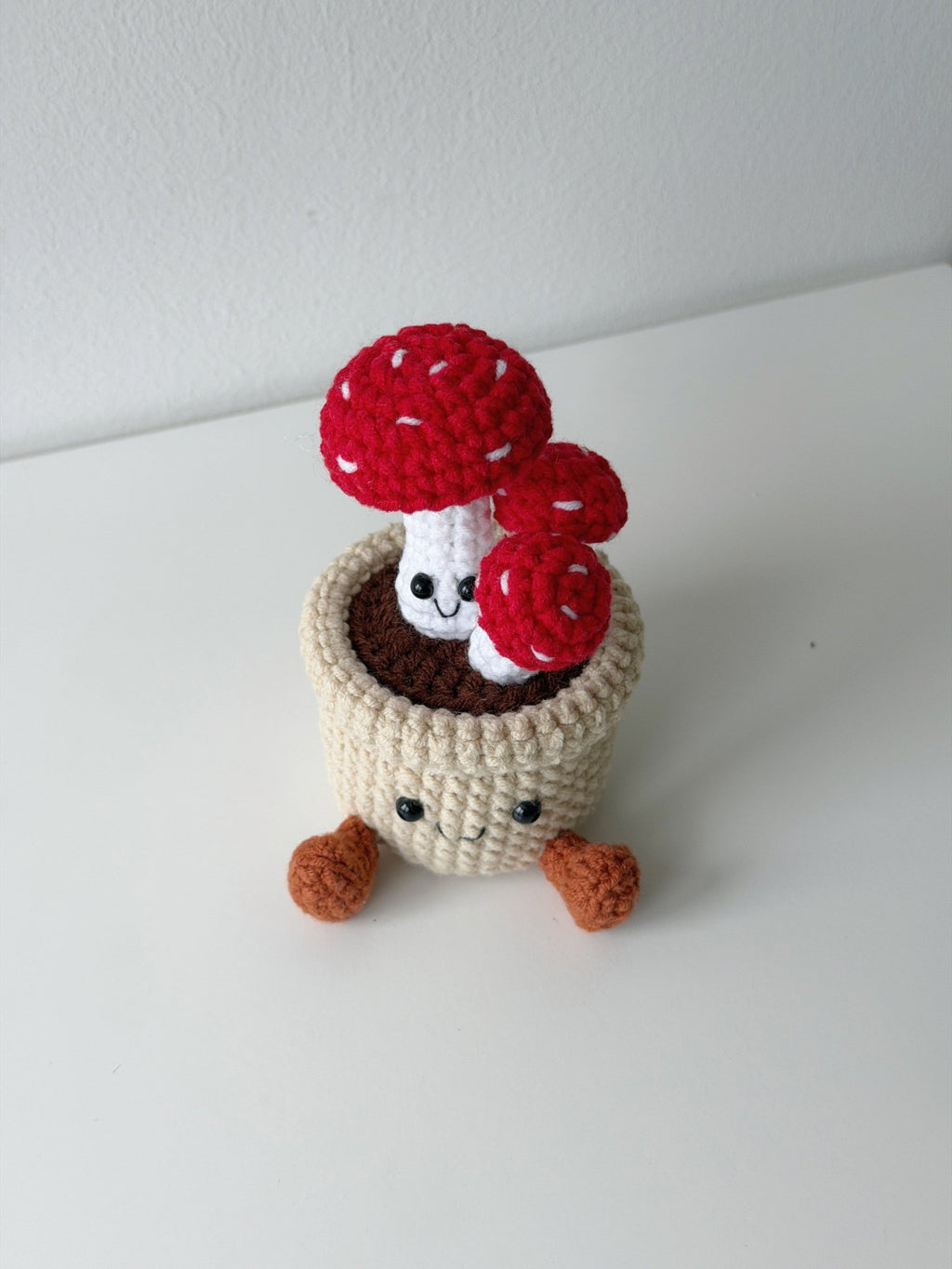 Crochet Smiling Mushroom Potted Plant - Crochera