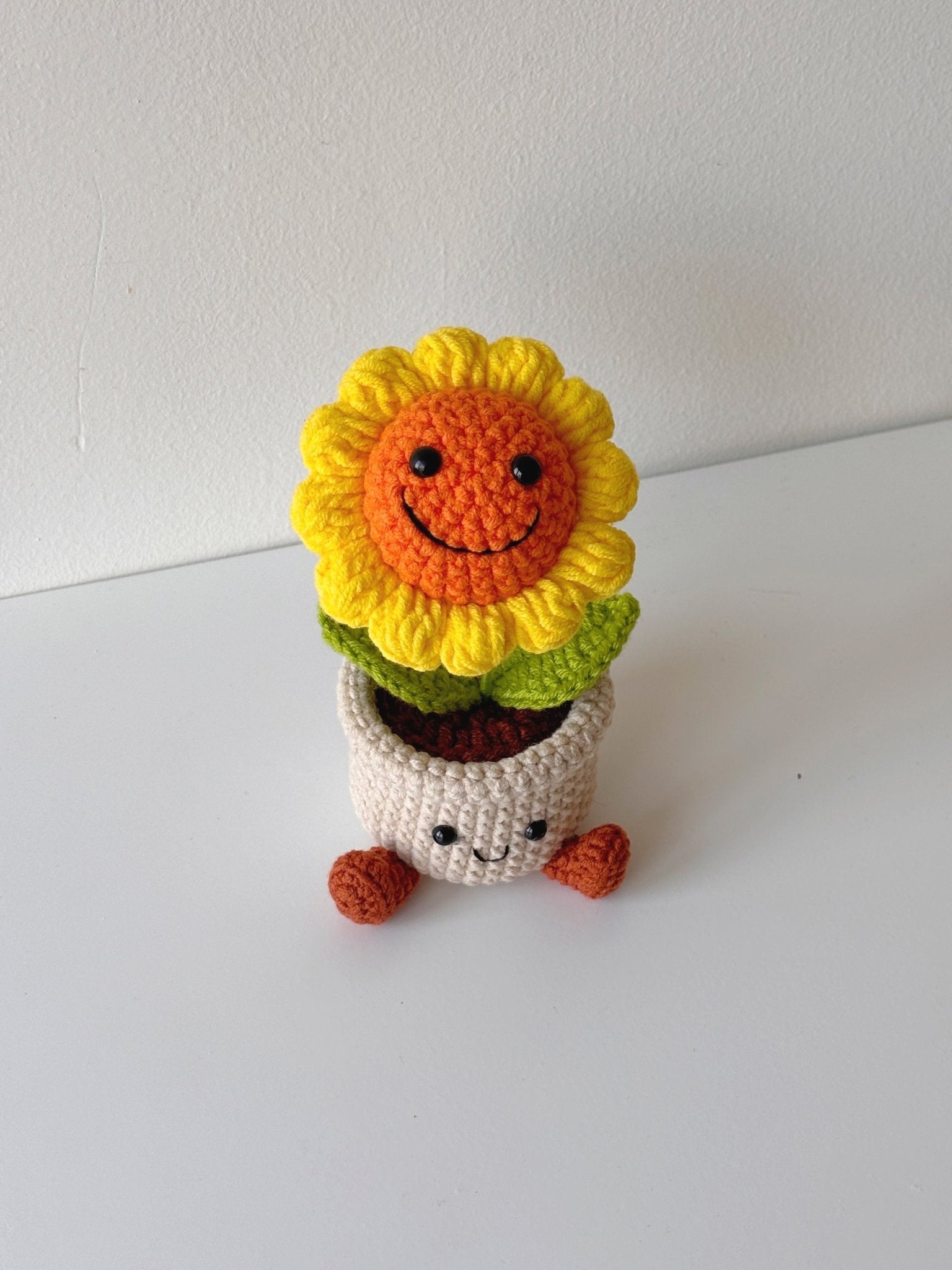 Crochet Smiling Sunflower Potted Plant - Crochera