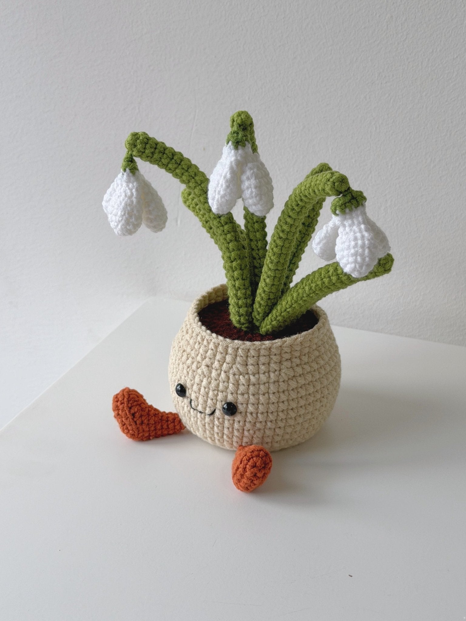 Crochet Snowdrop Potted Plant - Crochera