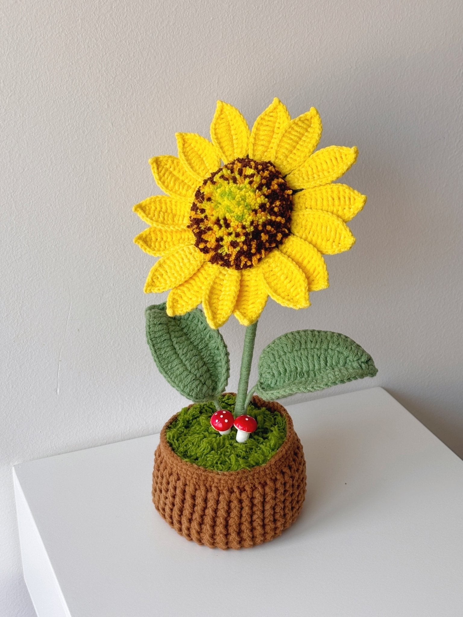 Crochet Sunflower Pot - Crochera
