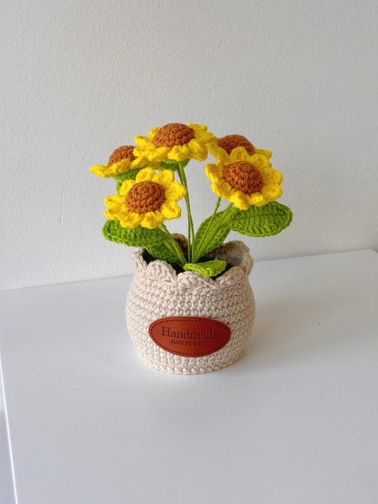 Crochet Sunflower Potted Plant (6 Stems) - Crochera