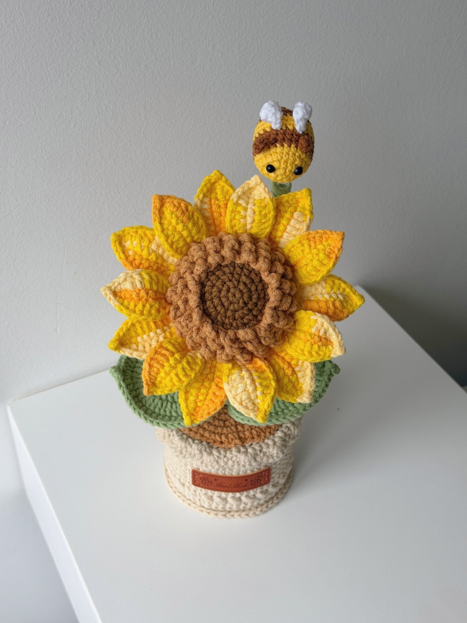 Crocheted Sunflower in Pot with Bee - Crochera