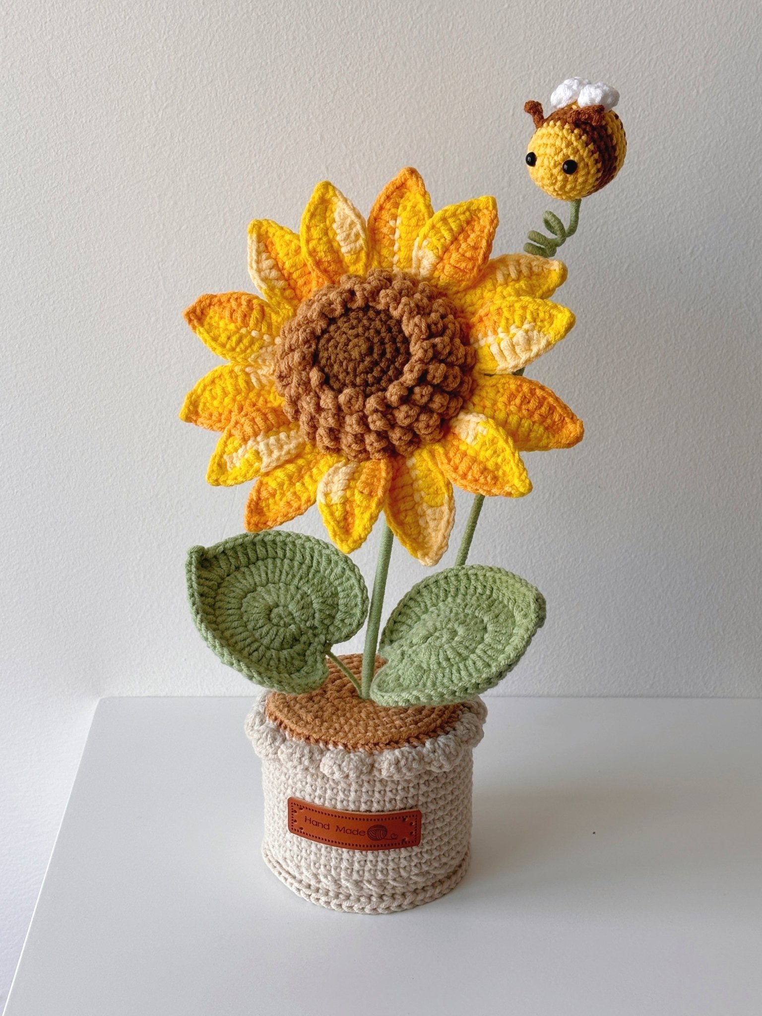 Crocheted Sunflower in Pot with Bee - Crochera
