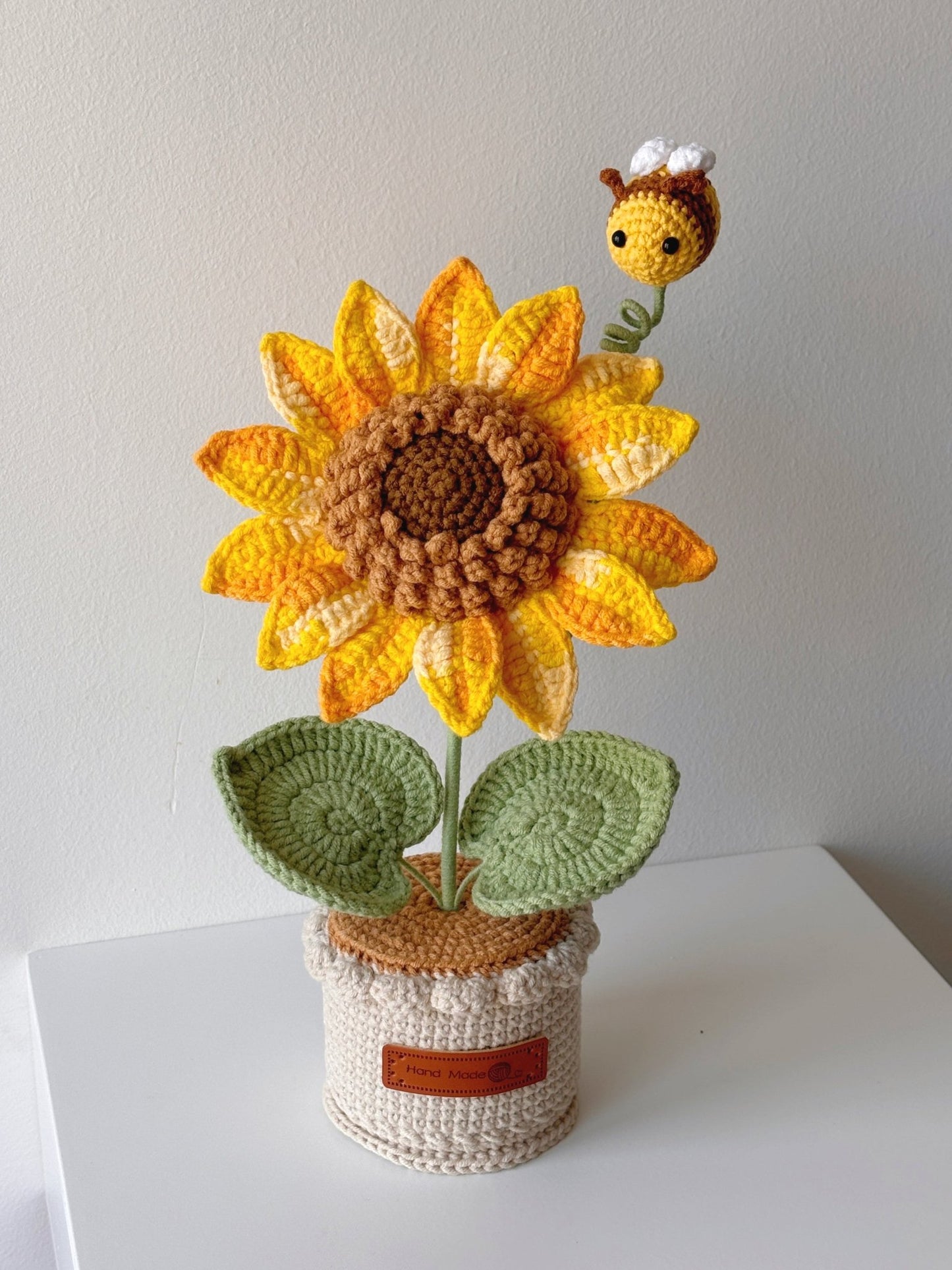 Crocheted Sunflower in Pot with Bee - Crochera