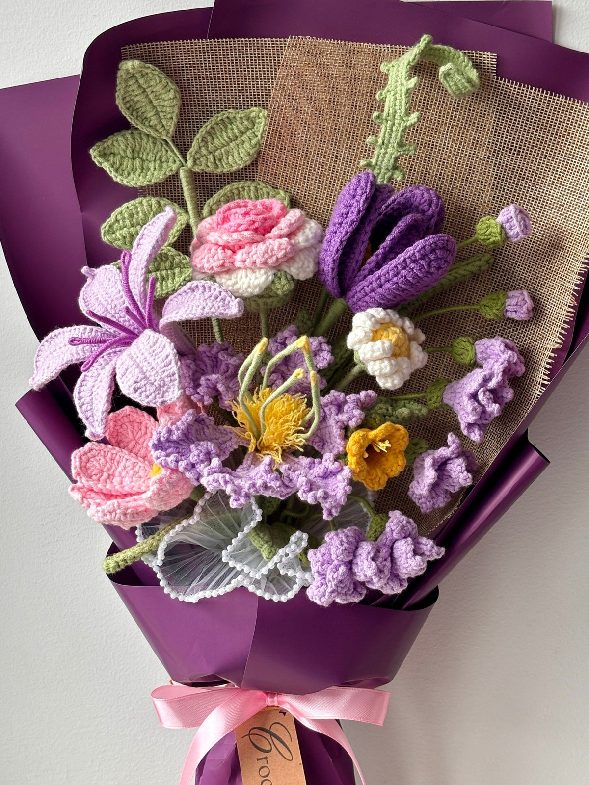 Violet Roche Handmade Crochet Bouquet - Custom Gift for Loved Ones – Crochera