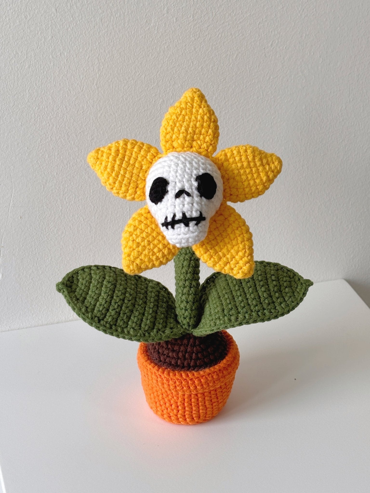 Halloween Skull Sunflower Crochet Potted Plant - Crochera