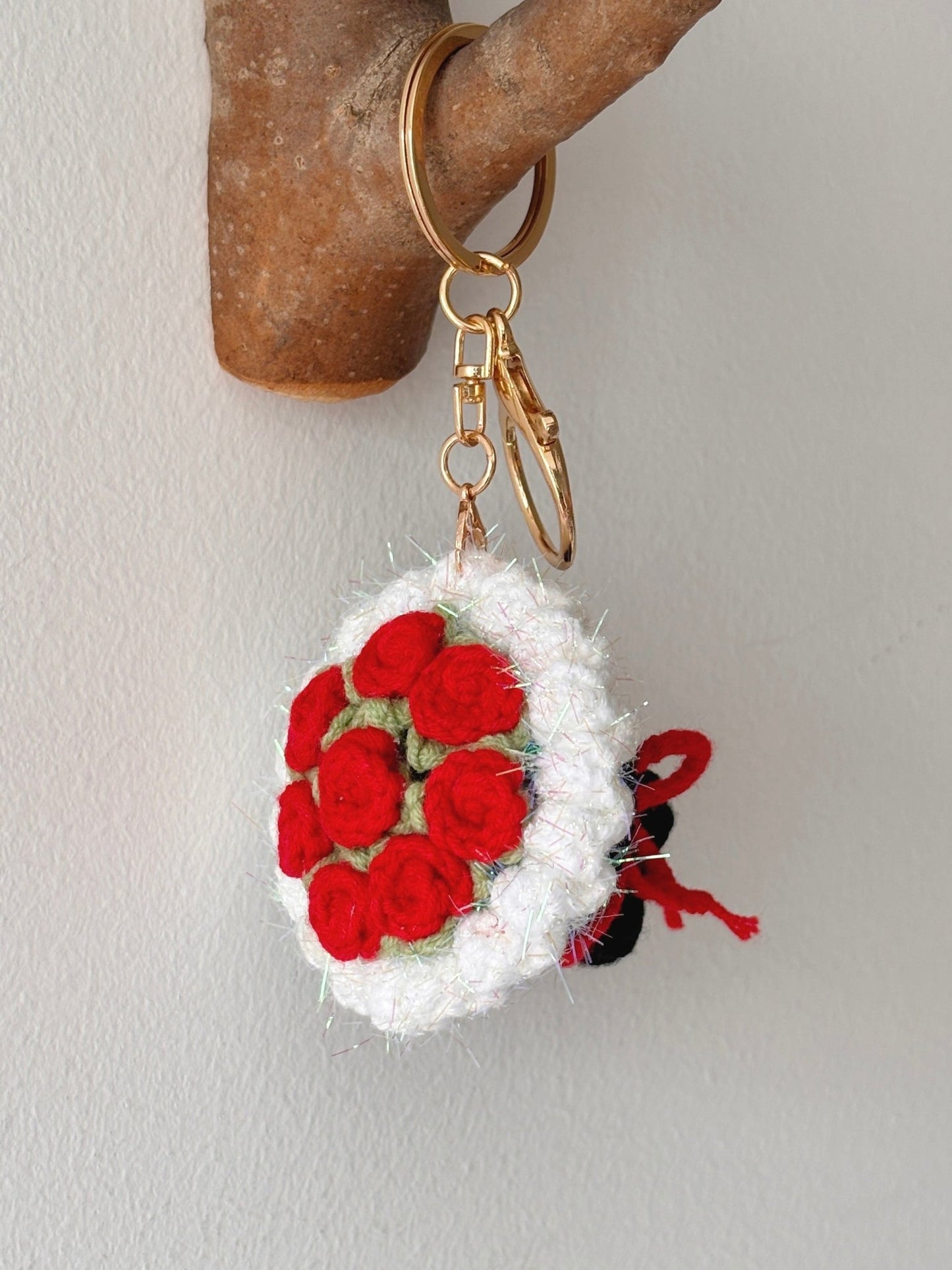 Handmade Crochet Mini Red Rose Bouquet Charm - Crochera