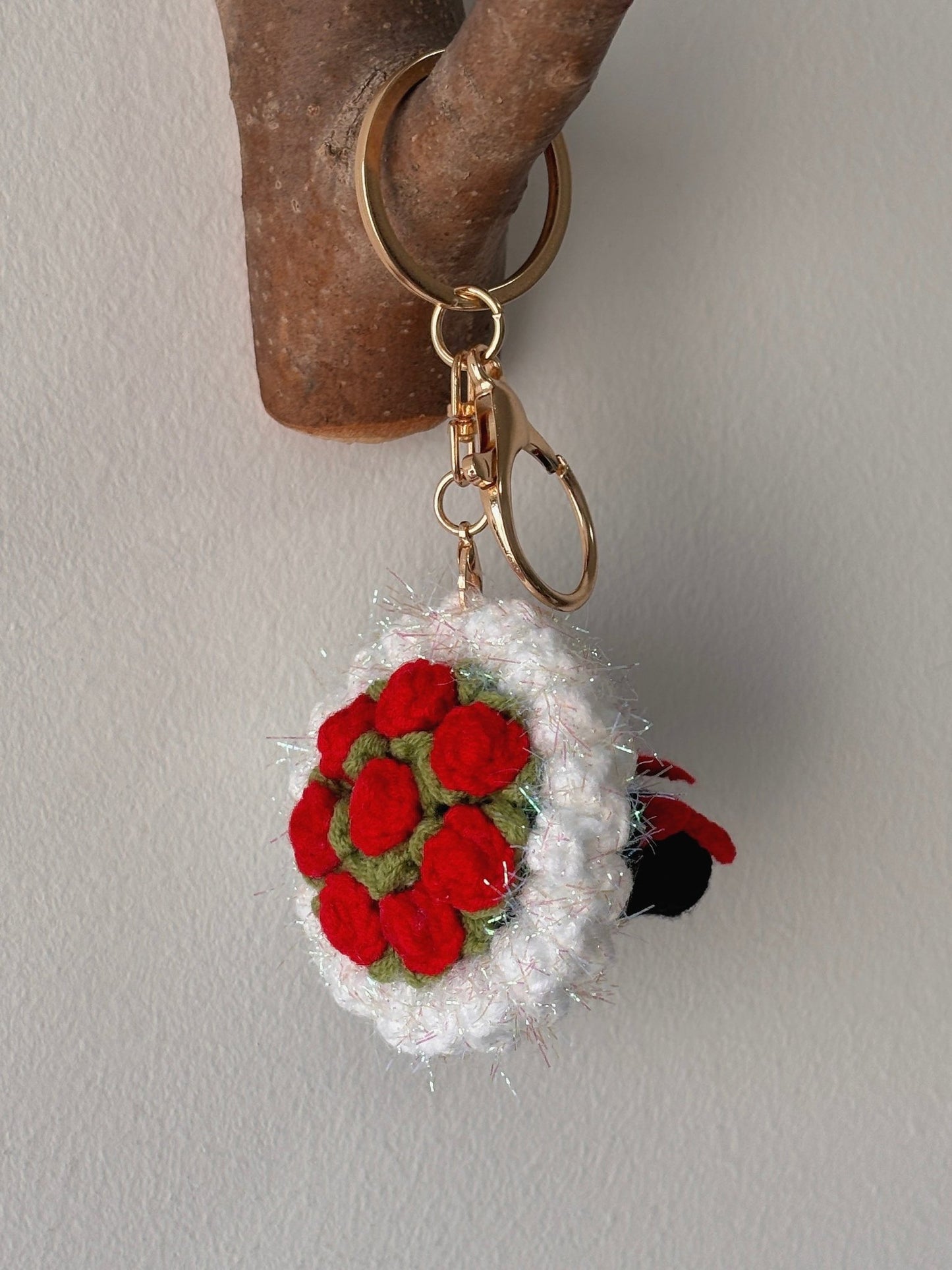 Handmade Crochet Mini Red Rose Bouquet Charm - Crochera