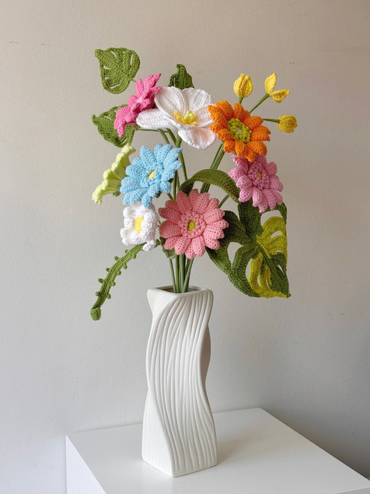 Pure Harmony (Vase Not Included) - Crochera